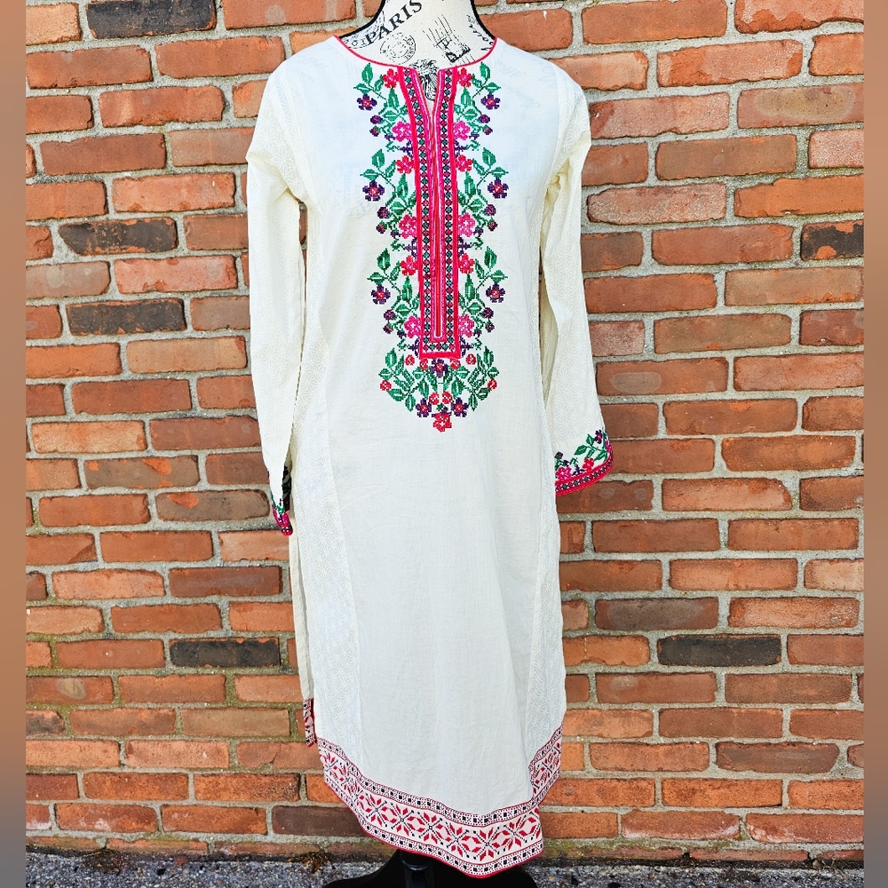 Vintage Chinyere Multicolored Embroidered Cotton Tunic – Size Small
